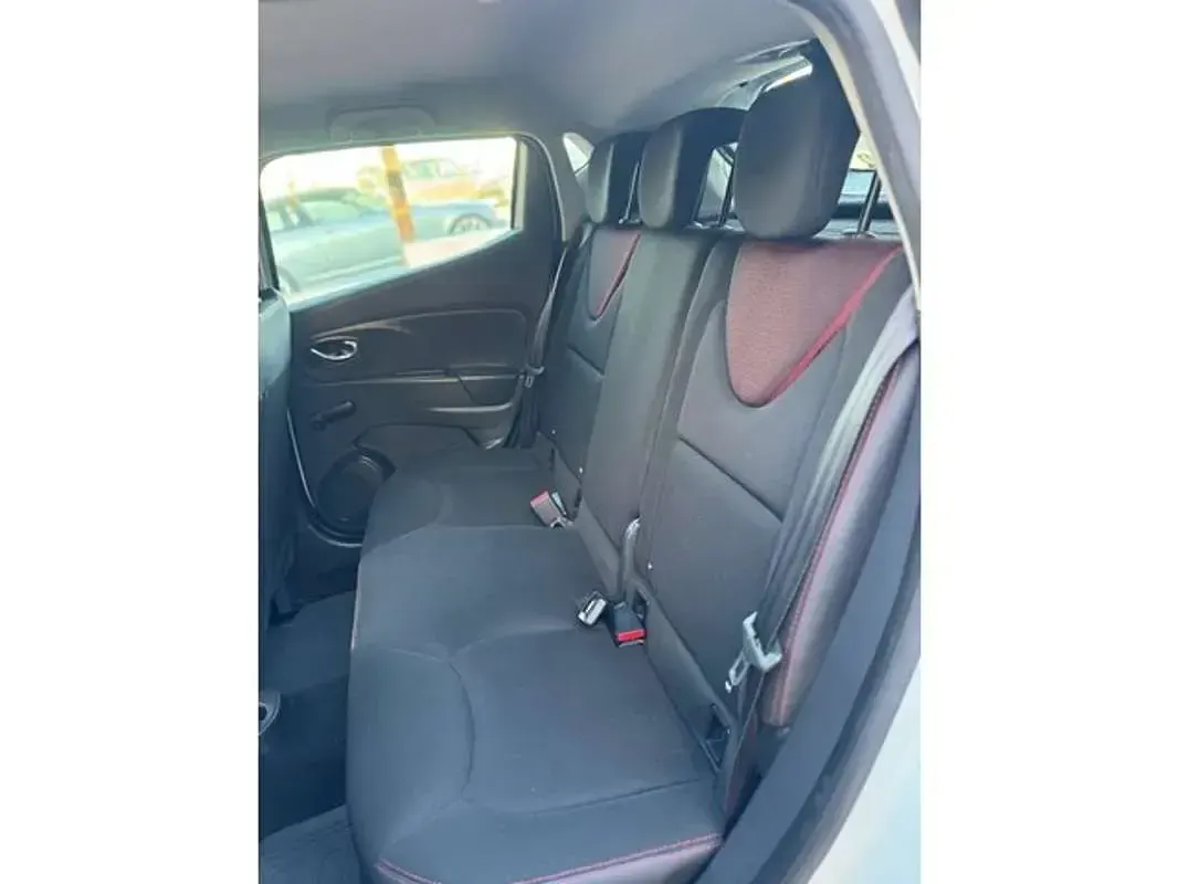Usado Renault Clio IV Business 75 CV (55 kW) 2014 Blanco Utilitario
