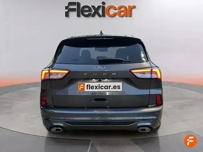 Usado Ford Kuga ST-Line 120 CV (88 kW) 2024 Gris SUV