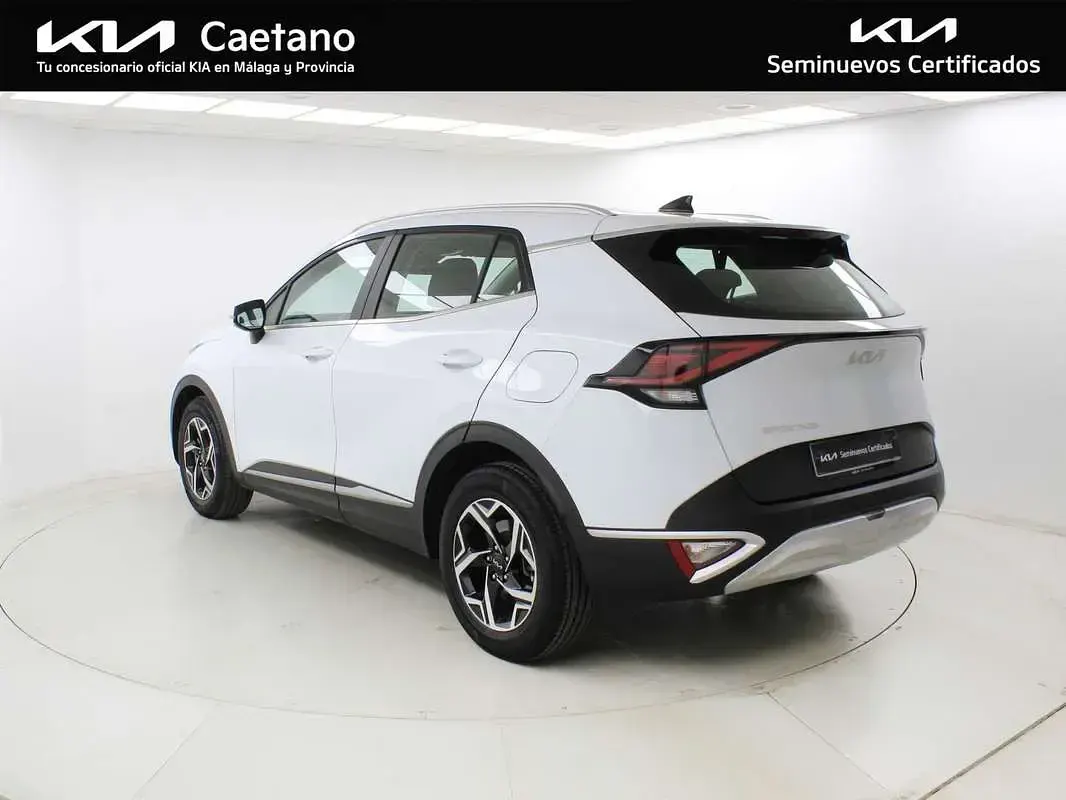 Usado Kia Sportage 116 CV (85 kW) 2022 Blanco SUV
