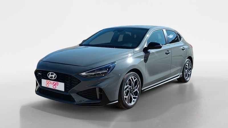 Gris Nuevo 2025 Hyundai i30 N Line Berlina | 26.300 € (Un poco caro) - Imagen 1/4