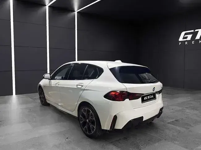 Usado BMW 120 170 CV (125 kW) 2025 Blanco Utilitario