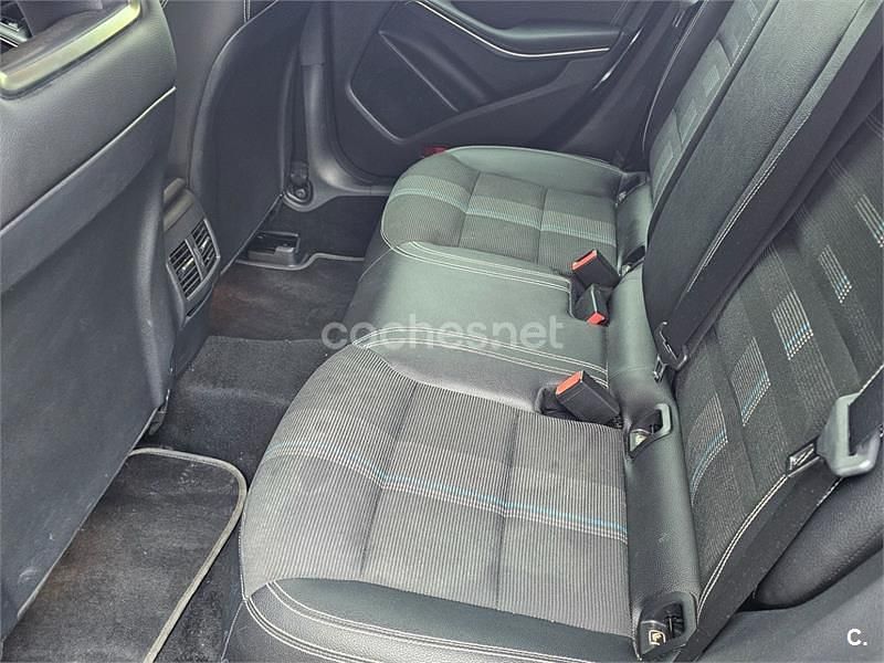 Azul Usado 2018 Mercedes CLA200 Berlina | 22.500 € - Imagen 1/4