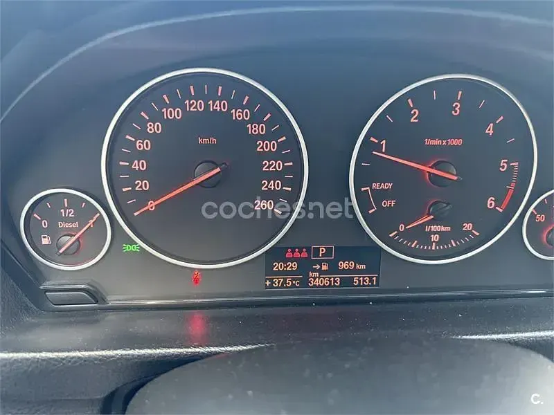 Usado BMW 318 Luxury Line 143 CV (105 kW) 2013 Blanco Berlina