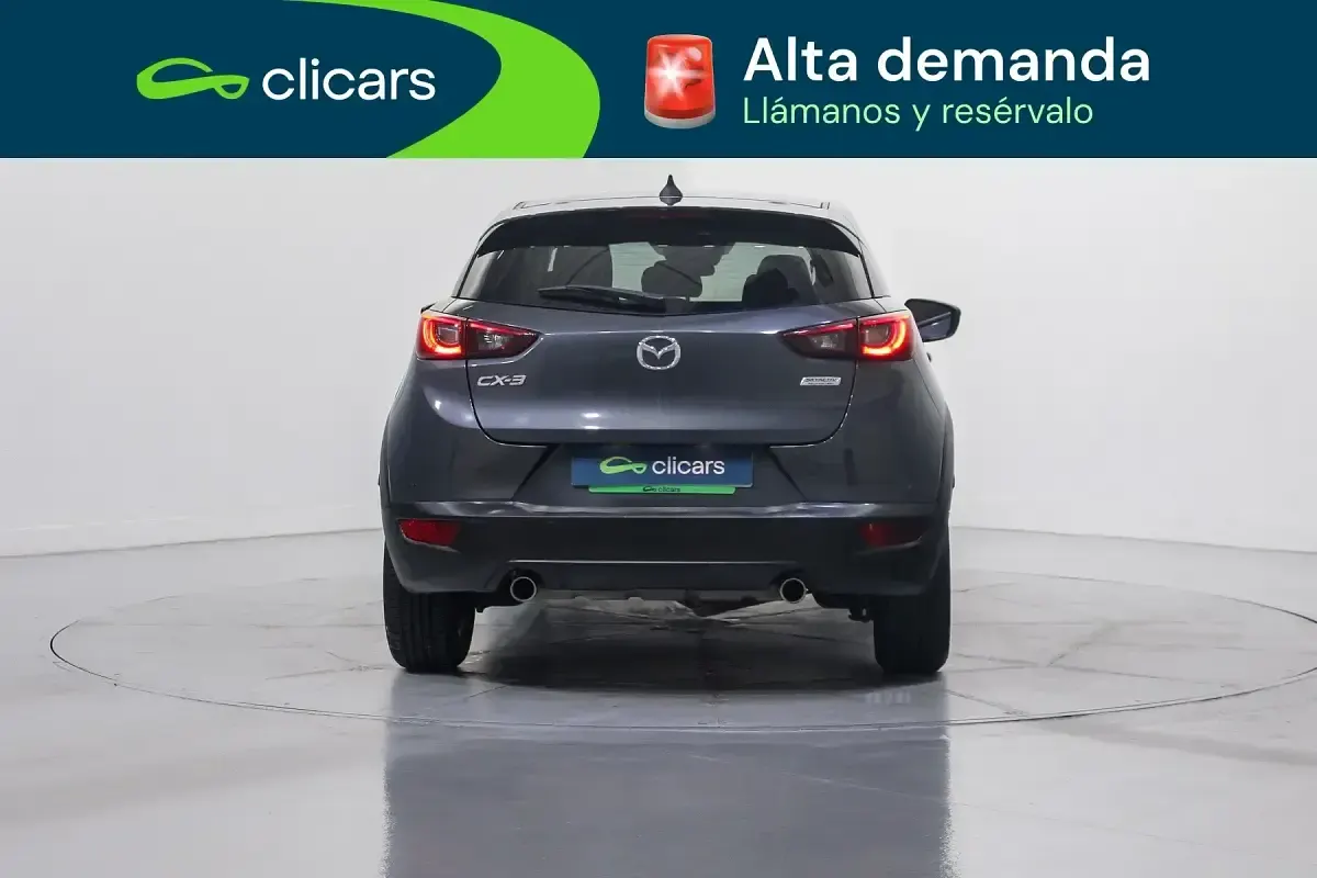Usado Mazda CX-3 Style 105 CV (77 kW) 2016 Gris / plata SUV