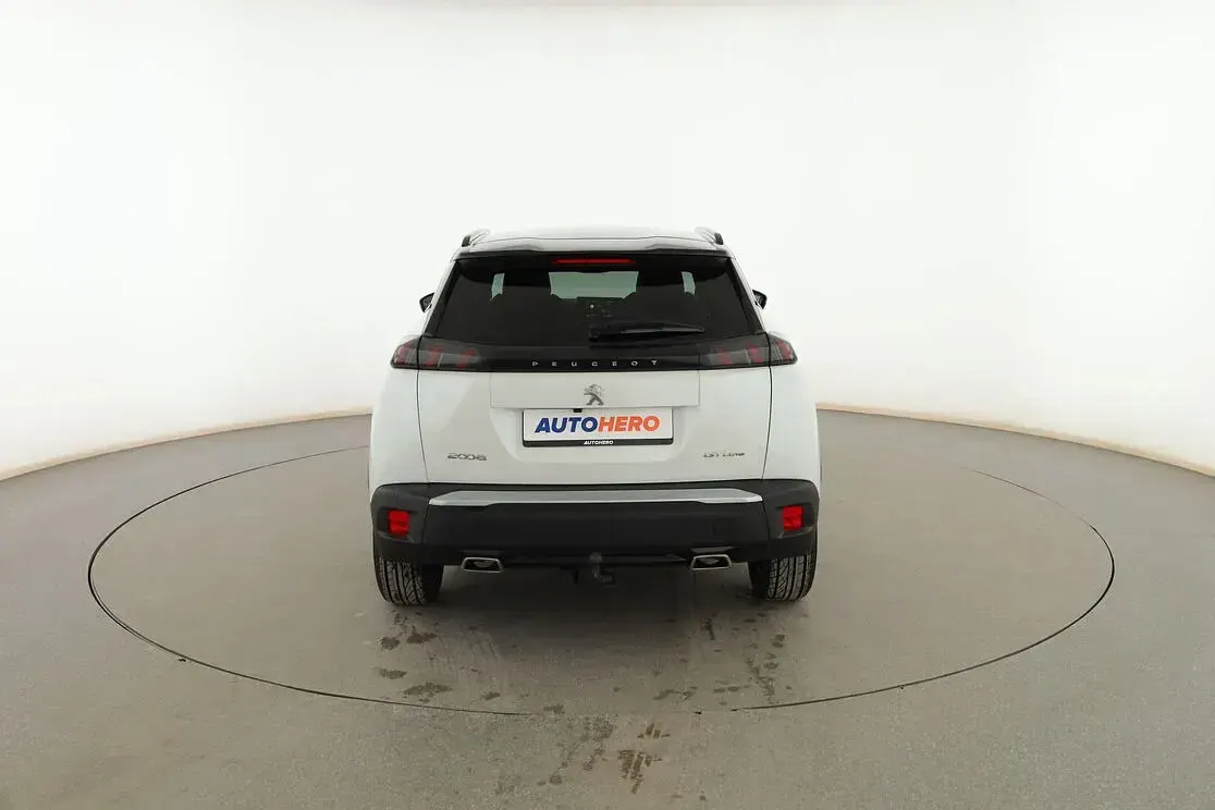 Usado Peugeot 2008 GT-line 131 CV (96 kW) 2020 Blanco SUV