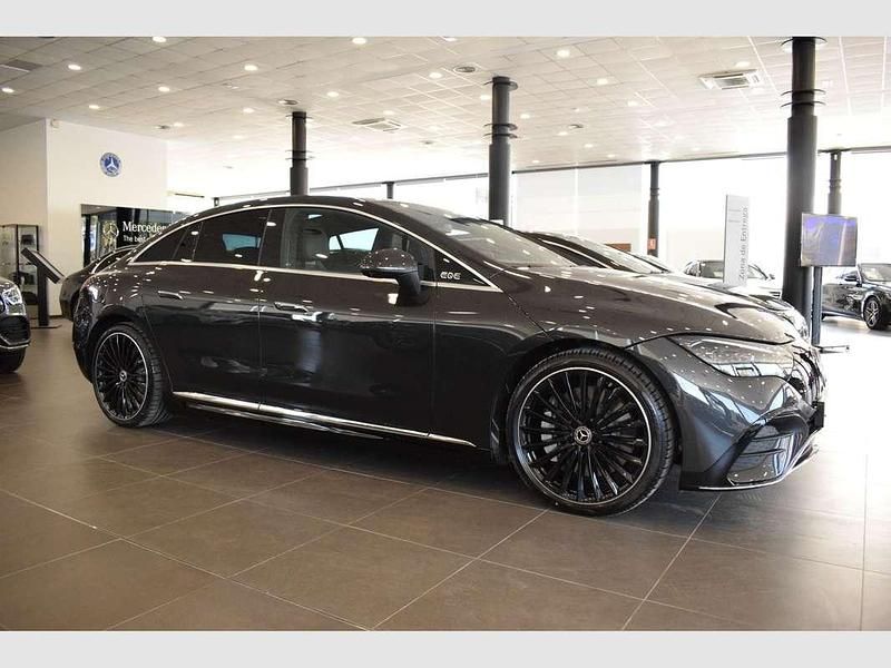 Usado Mercedes EQE350 214 kW (292 CV) 2022 Gris Berlina