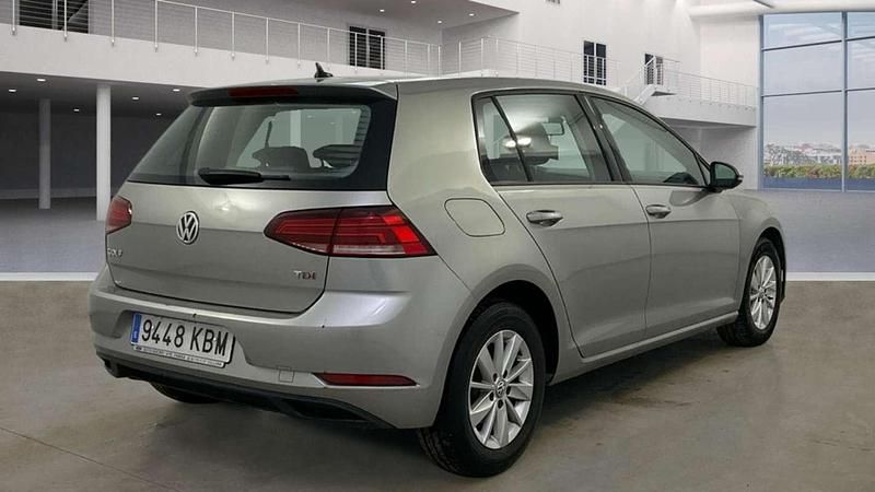 Usado VW Golf VII Edition 116 CV (85 kW) 2017 Beige Utilitario