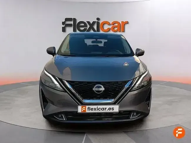Usado Nissan Qashqai Acenta 140 CV (102 kW) 2024 Gris SUV