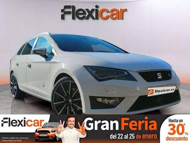 Usado Seat Leon ST FR 184 CV (135 kW) 2016 Blanco Familiar