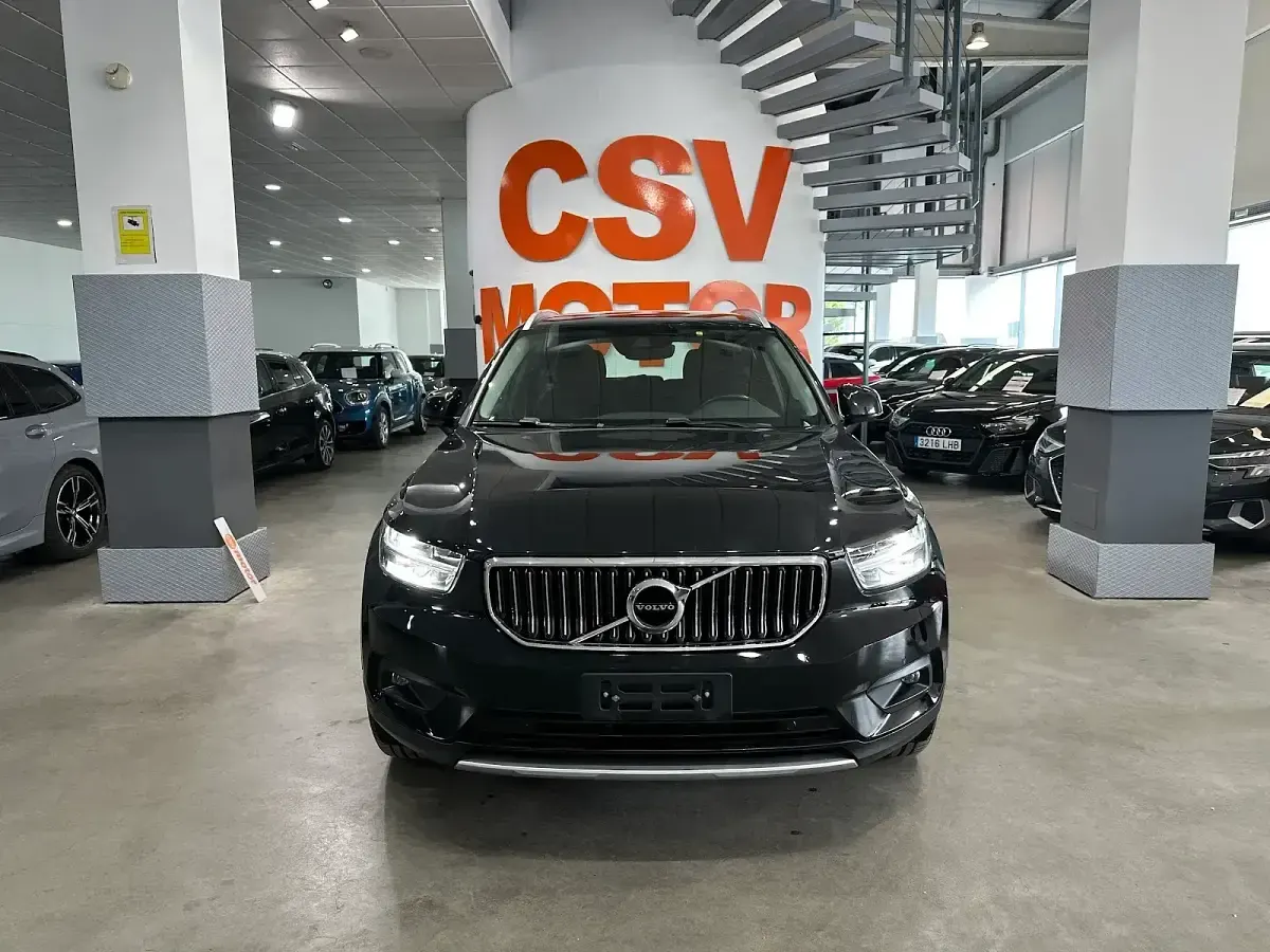 Usado Volvo XC40 Inscription 262 CV (192 kW) 2021 Negro SUV