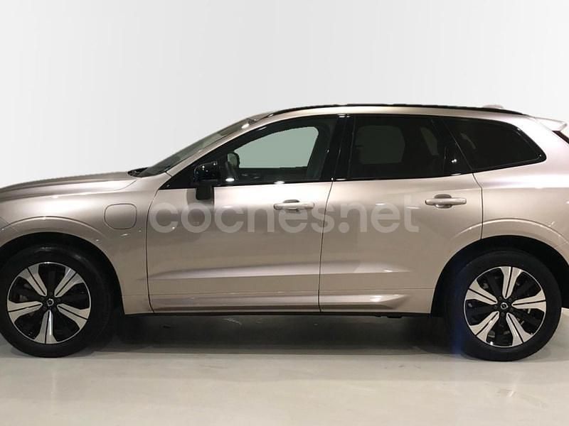 Usado Volvo XC60 Plus 350 CV (257 kW) 2025 Beige SUV