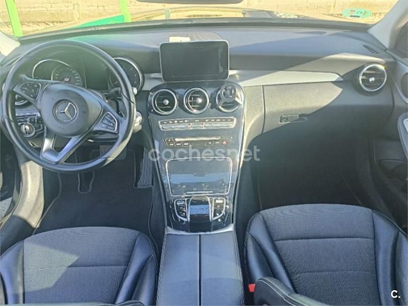 Usado Mercedes C220 AMG line 170 CV (125 kW) 2017 Negro Berlina