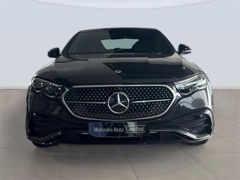 Usado Mercedes E300 313 CV (230 kW) 2025 Gris grafito Berlina