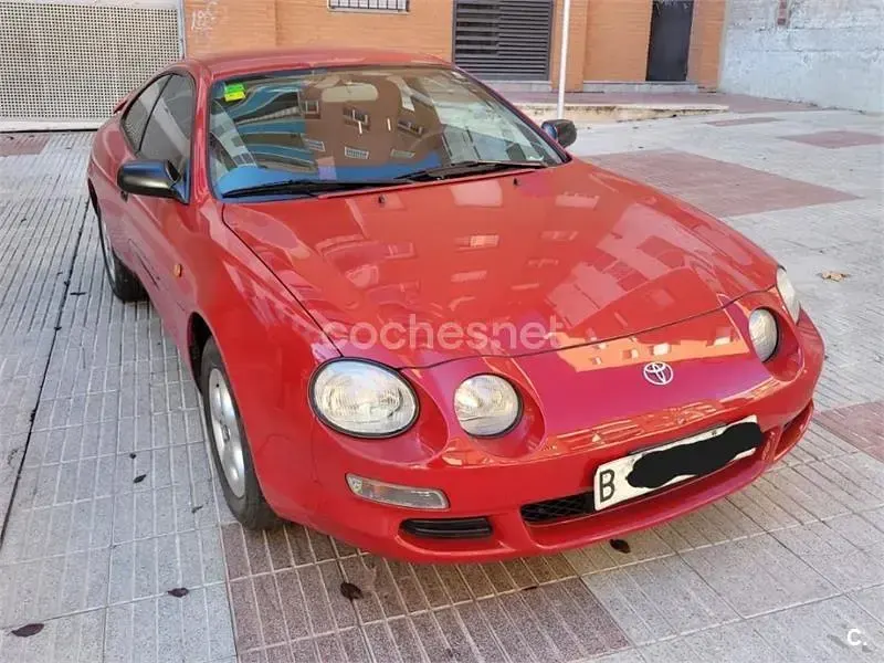 Usado Toyota Celica 115 CV (84 kW) 2000 Rojo Coupe