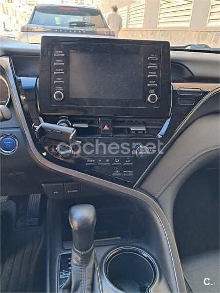 Usado Toyota Camry Advance 218 CV (160 kW) 2023 Negro Berlina