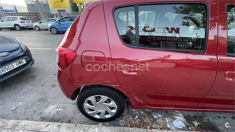 Rojo Usado 2014 Dacia Sandero Ambiance Utilitario | 4600 € (Buen precio) - Imagen 1/4