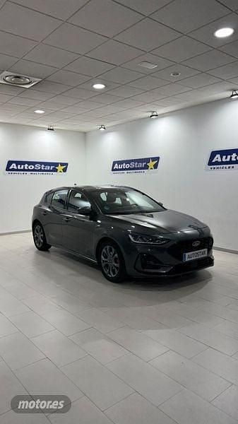 Usado Ford Focus ST-Line 155 CV (114 kW) 2023 Varios colores Berlina
