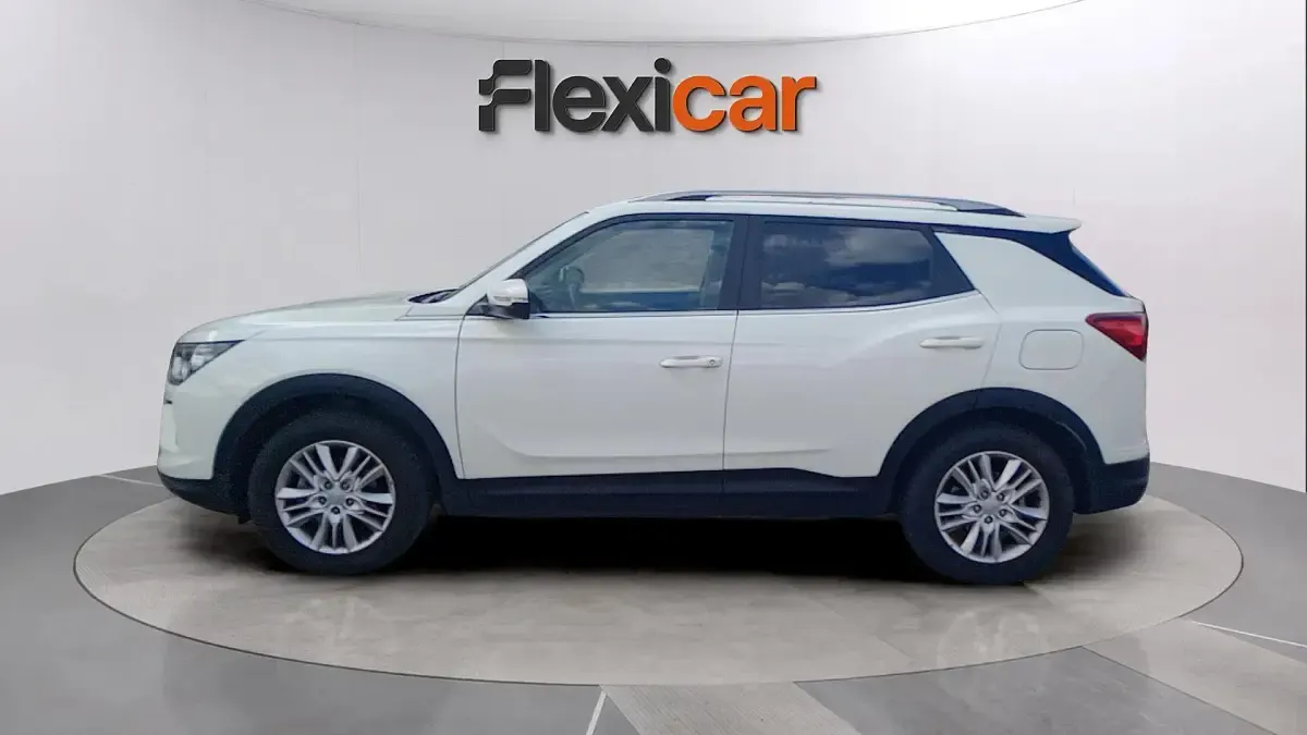 Usado SsangYong Korando 150 CV (110 kW) 2022 Blanco SUV