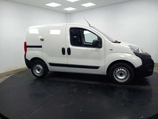 Usado Fiat Fiorino 80 CV (58 kW) 2018 Blanco Monovolumen