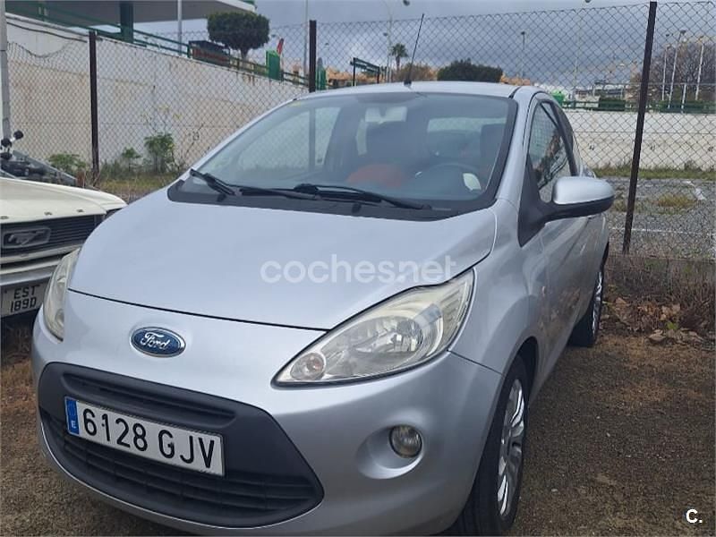Usado Ford Ka Titanium 75 CV (55 kW) 2008 Gris / plata Utilitario