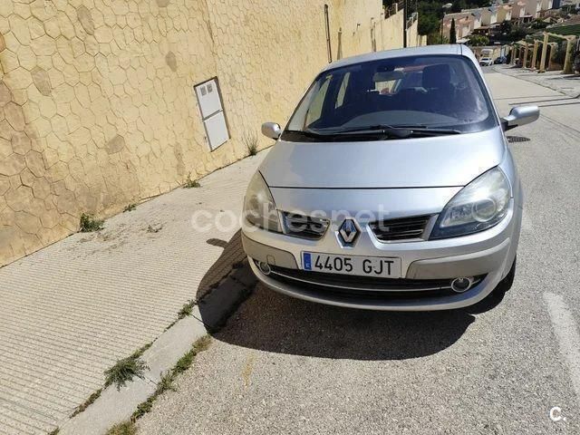Gris / plata Usado 2008 Renault Scénic II Dynamique Monovolumen | 3800 € (Precio justo) - Imagen 1/4