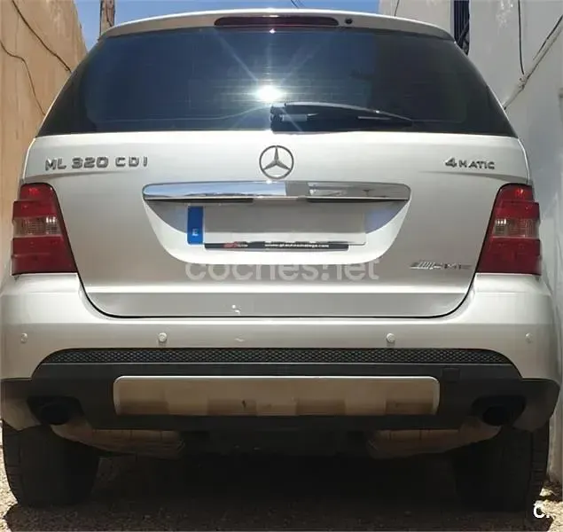 Usado Mercedes ML320 224 CV (164 kW) 2006 Gris / plata SUV