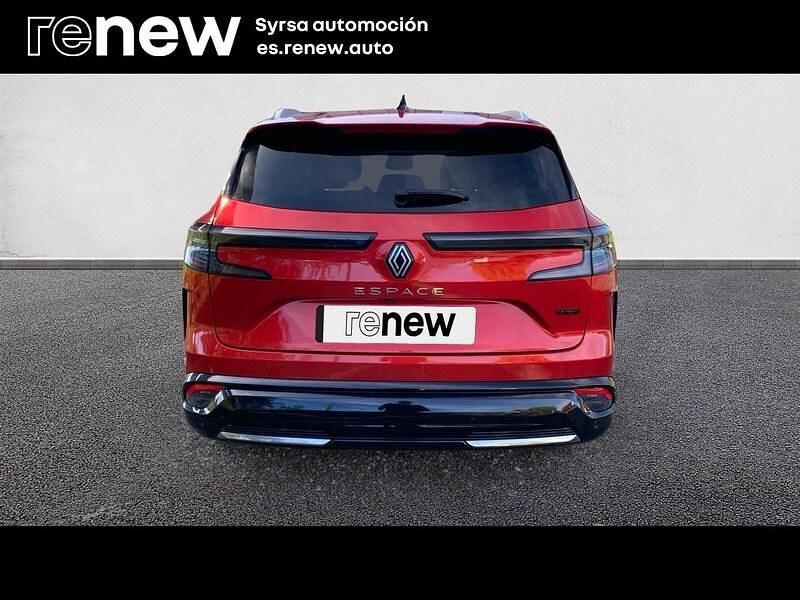 Usado Renault Espace Techno 200 CV (147 kW) 2024 Rojo Familiar