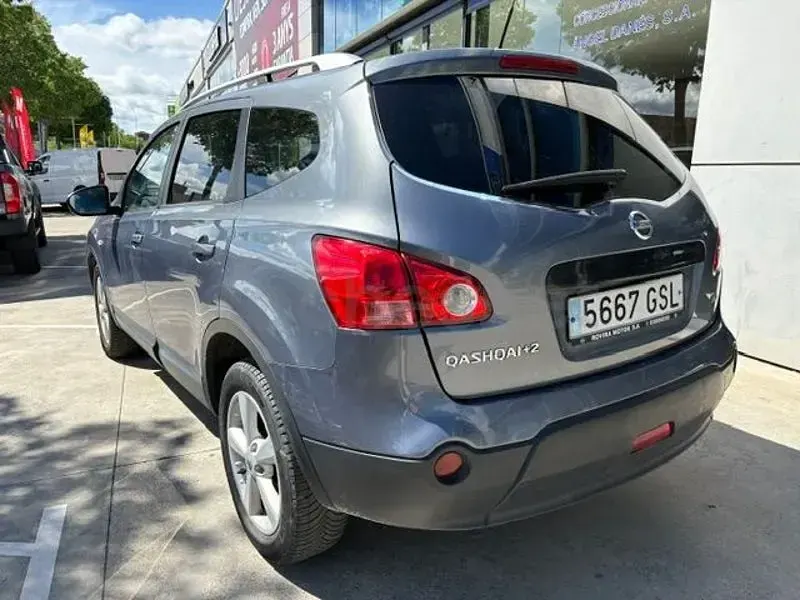 Usado Nissan Qashqai +2 Acenta 150 CV (110 kW) 2009 Gris / plata SUV