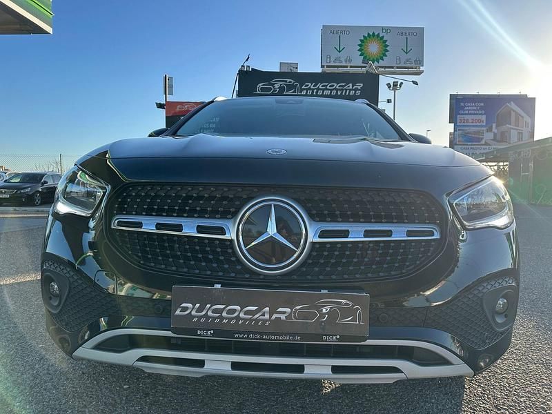 Usado Mercedes GLA220 190 CV (139 kW) 2021 Negro SUV