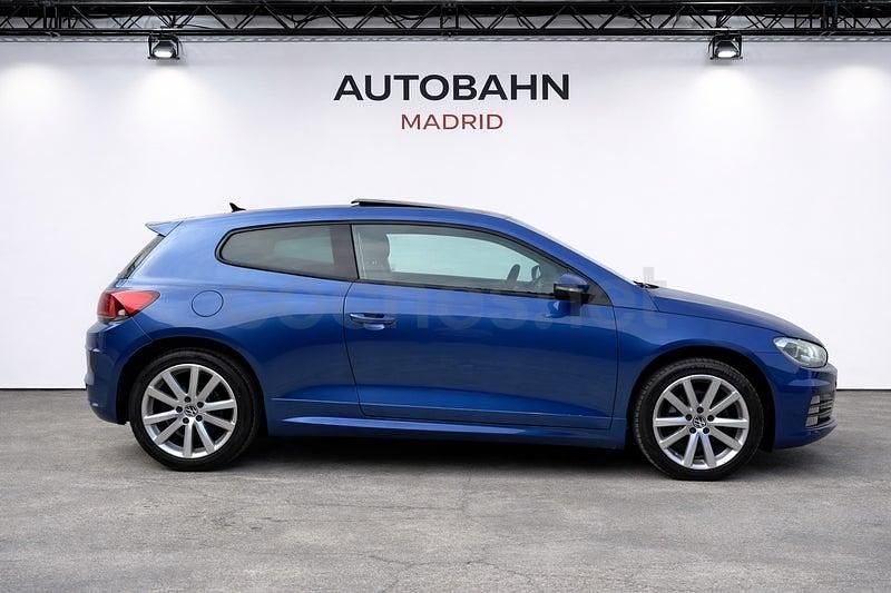 Begagnad VW Scirocco R-line 125 HK (91 kW) 2015 Blå Sportkupé