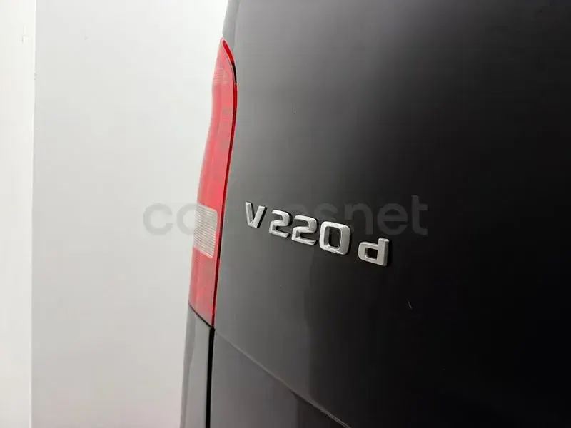 Usado Mercedes V220 Avantgarde 163 CV (119 kW) 2016 Negro Monovolumen