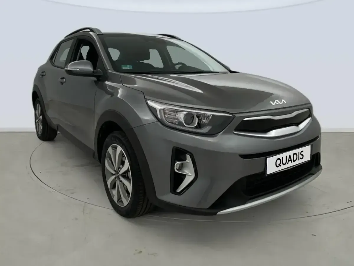 Nuevo Kia Stonic 100 CV (73 kW) 2025 Gris SUV