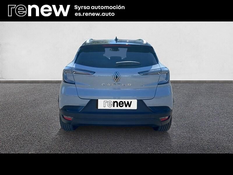 Usado Renault Captur Techno 100 CV (73 kW) 2025 Gris SUV