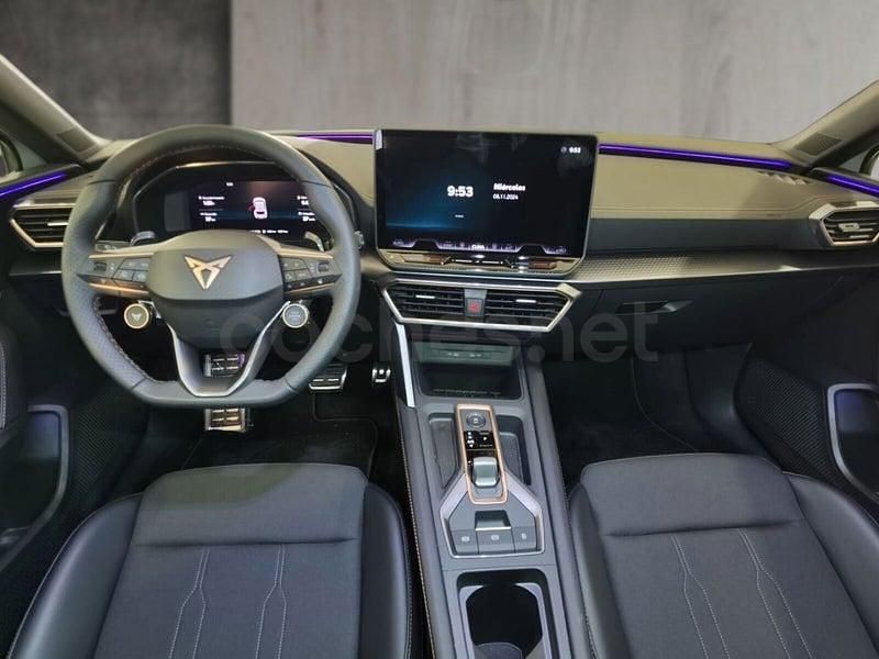 Usado Cupra Leon 150 CV (110 kW) 2024 Gris / plata Berlina