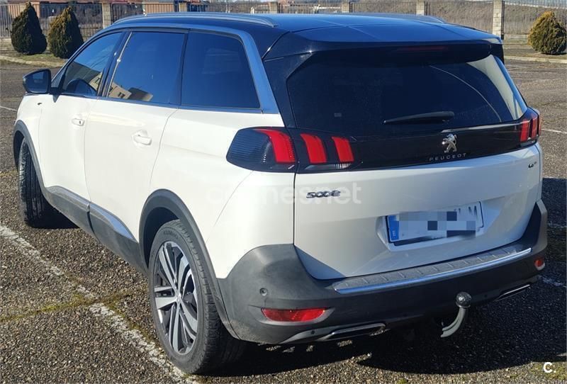 Blanco Usado 2018 Peugeot 5008 GT-line Monovolumen | 24.900 € (Un poco caro) - Imagen 1/4