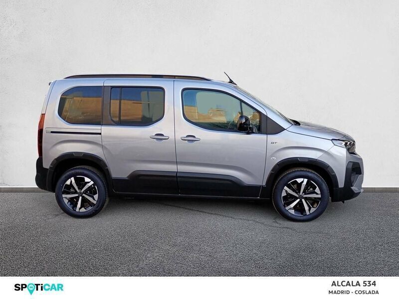 Usado Peugeot Rifter GT 130 CV (95 kW) 2024 Gris Monovolumen
