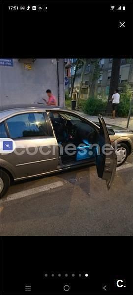 Usado Ford Mondeo Trend 125 CV (91 kW) 2003 Beige Berlina