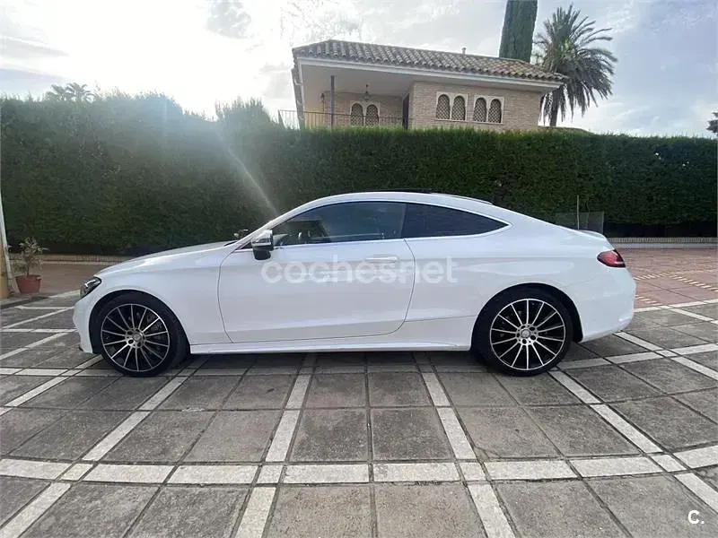 Usado Mercedes C250 AMG line 204 CV (150 kW) 2016 Blanco Coupe