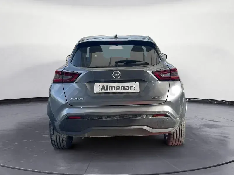 Usado Nissan Juke Tekna 143 CV (105 kW) 2024 Gris / plata SUV