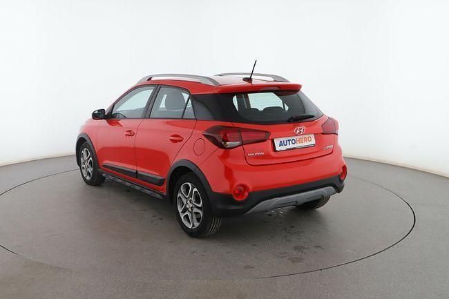Usado Hyundai i20 Active 102 CV (75 kW) 2018 Naranja Berlina