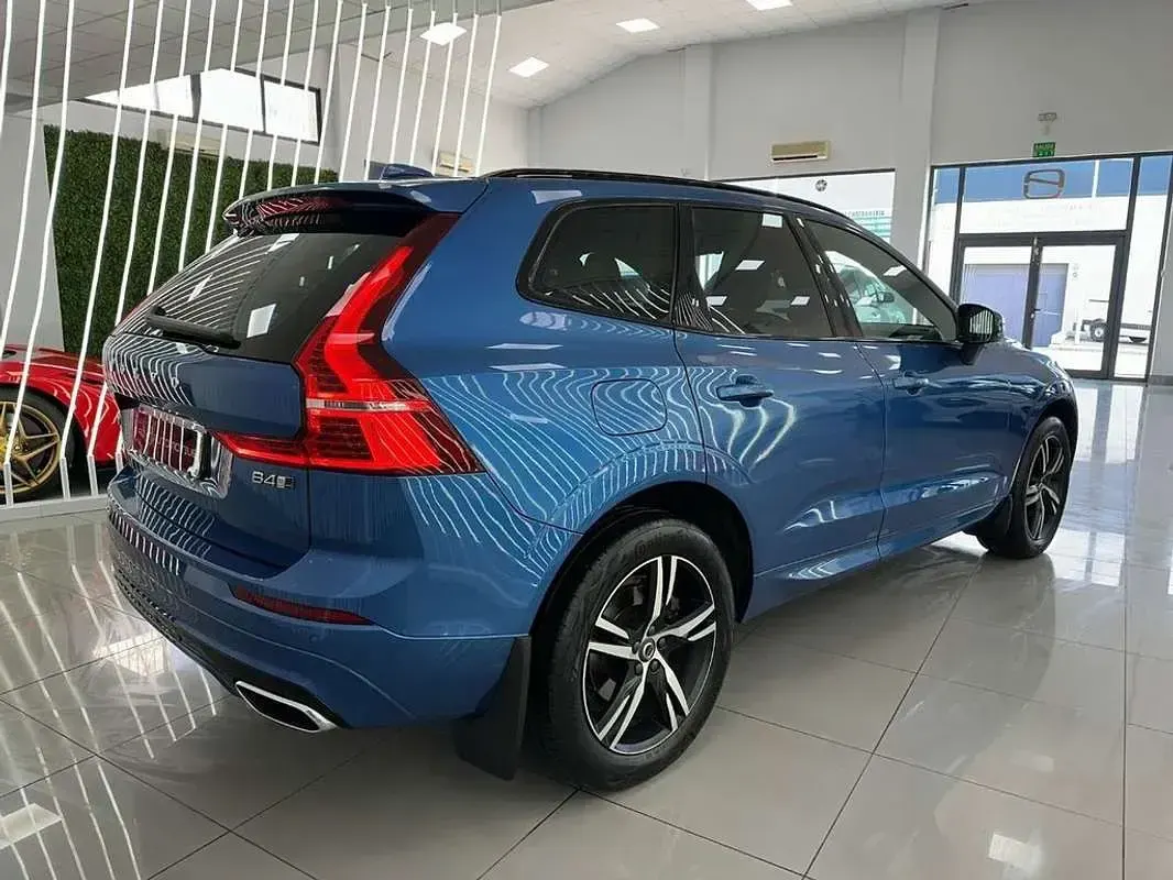 Usado Volvo XC60 R-Design 196 CV (144 kW) 2021 Azul SUV