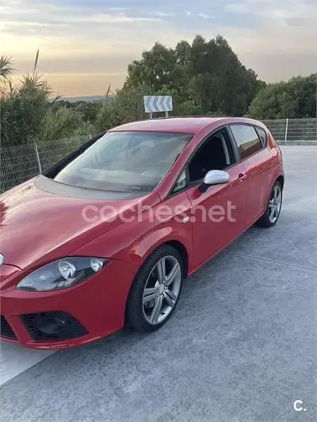 Usado Seat Leon FR 170 CV (125 kW) 2007 Rojo Utilitario