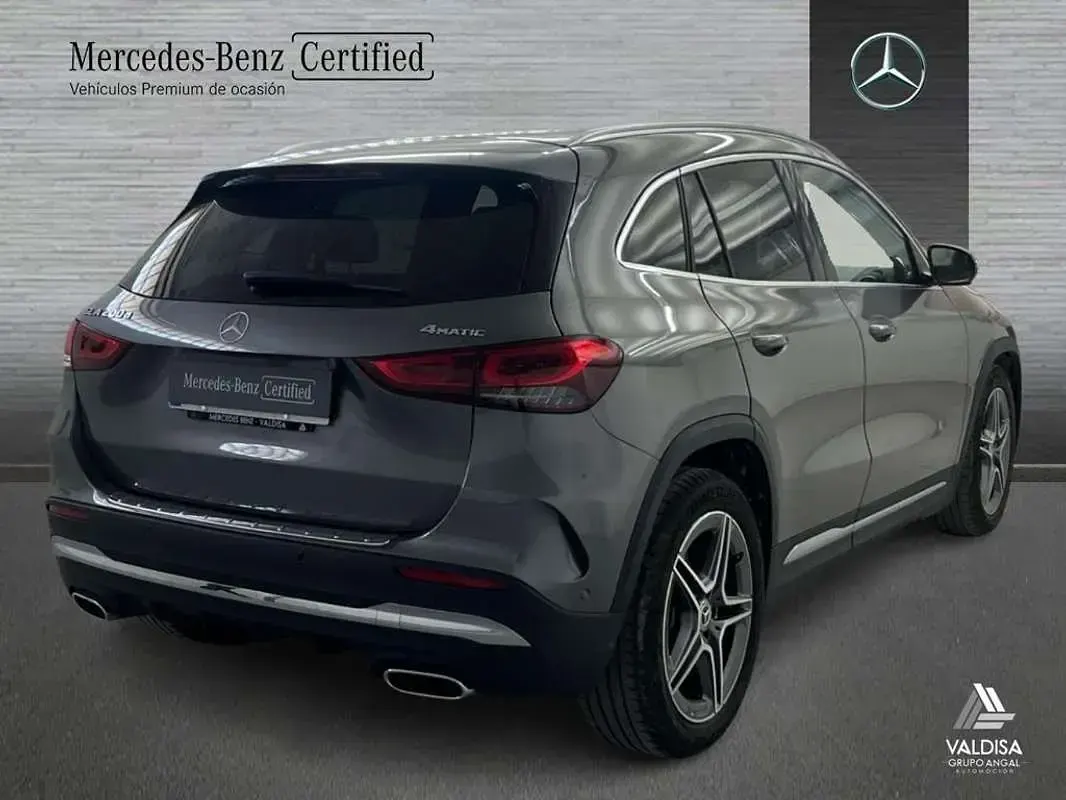Usado Mercedes GLA200 AMG line 150 CV (110 kW) 2022 SUV