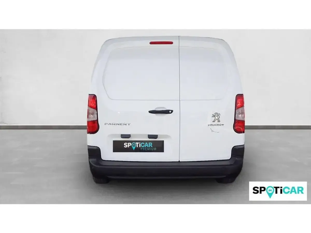 Usado Peugeot Partner 98 CV (72 kW) 2021 Blanco Monovolumen