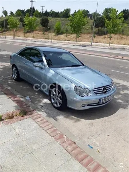 Usado Mercedes CLK270 Elegance 170 CV (125 kW) 2004 Azul Coupe