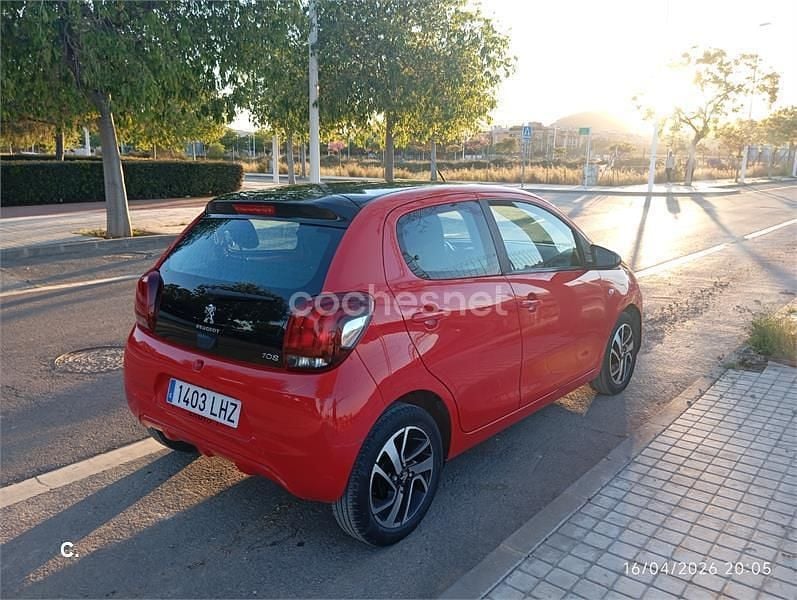 Usado Peugeot 108 Active 72 CV (52 kW) 2020 Rojo Berlina