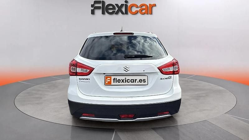 Usado Suzuki SX4 S-Cross GLX 111 CV (81 kW) 2018 Blanco SUV