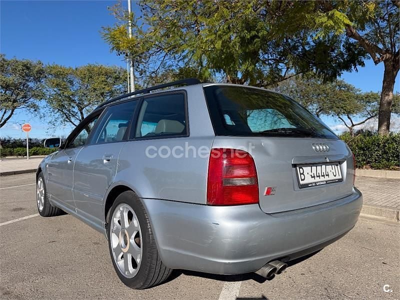 Usado Audi S4 265 CV (194 kW) 1998 Gris / plata Familiar