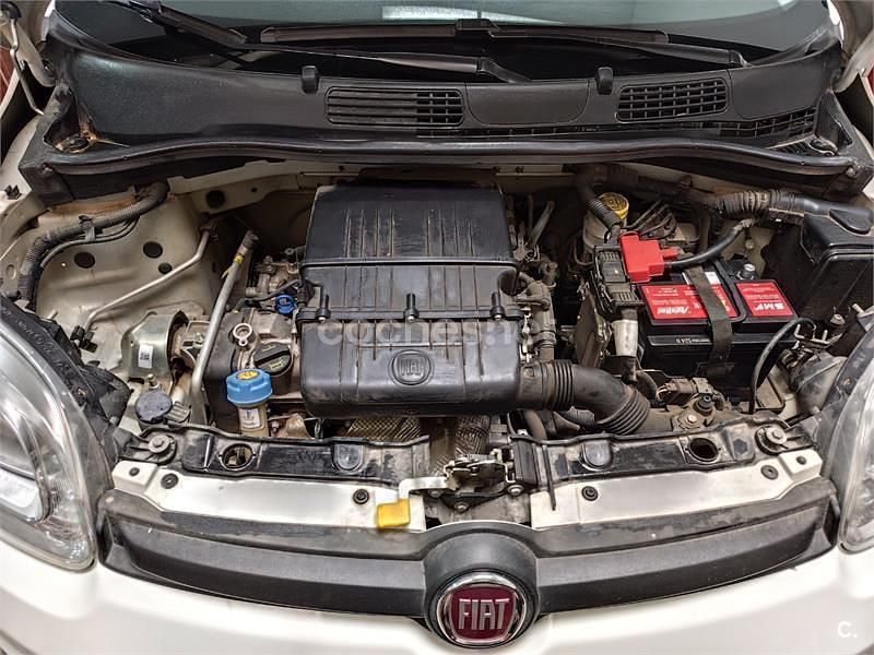 Usado Fiat Panda Lounge 69 CV (50 kW) 2014 Blanco Utilitario