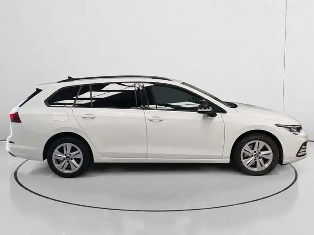 Usado VW Golf VIII Life 116 CV (85 kW) 2021 Blanco Utilitario